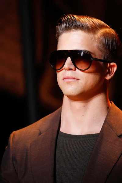 Look 7